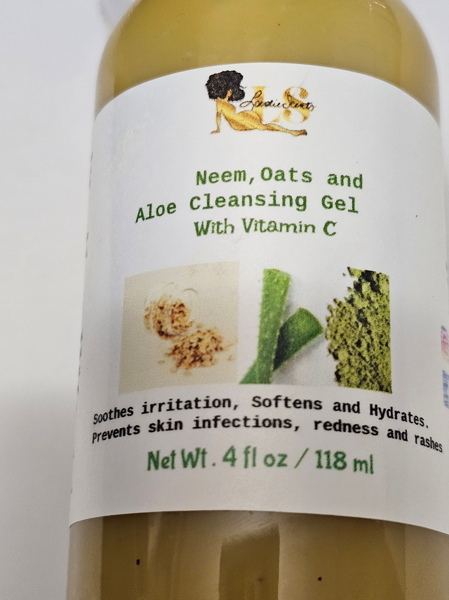 Neem, Oats, and Aloe Cleansing Bath Gel. With Vitamin C.